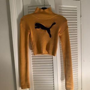 ONE OF A KIND: Fenty x Puma Ribbed turtleneck